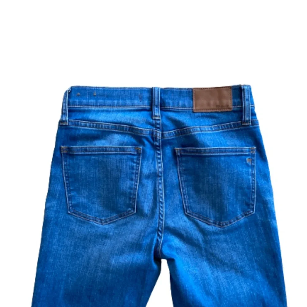 MADEWELL Cali Demi-Boot Jeans: Chewed-Hem Edition - 25 - Picture 9 of 12